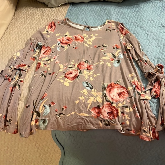 Womens top - Picture 1 of 4